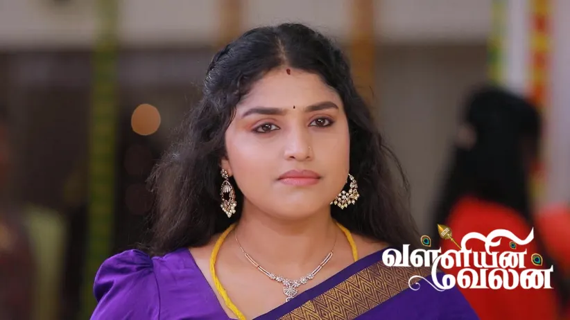 Valli Attends Karthik's Wedding