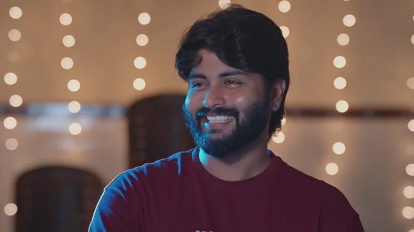Maaran Stops Karthik - Veera