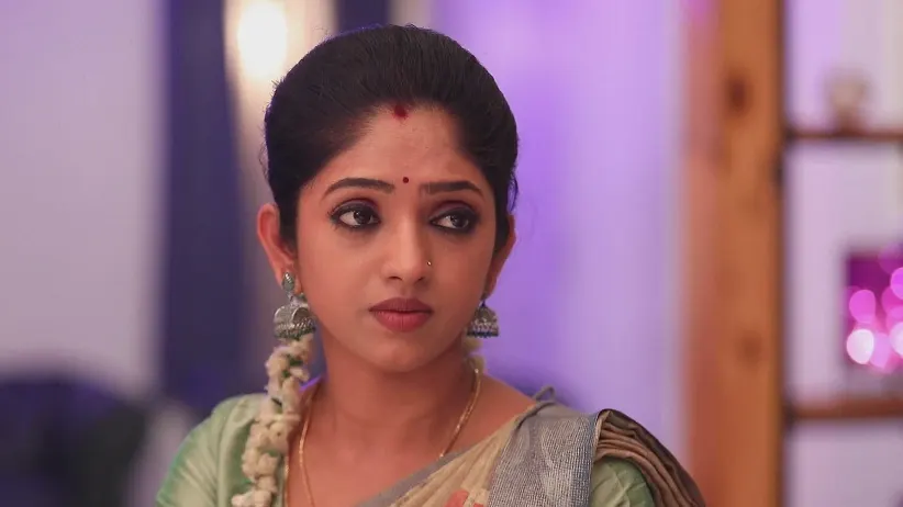 Rani Believes Siddharth is Avoiding Her - Ninaithale Innikkum