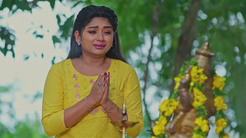 Aadhya Prays for Srinivas's Well-being - Sandhyaraaga