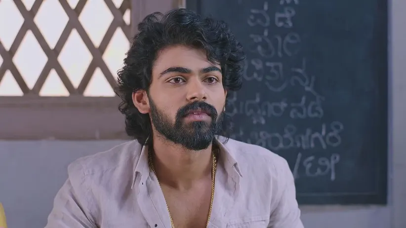 Kanthi Learns Sneha's Opinion of Him