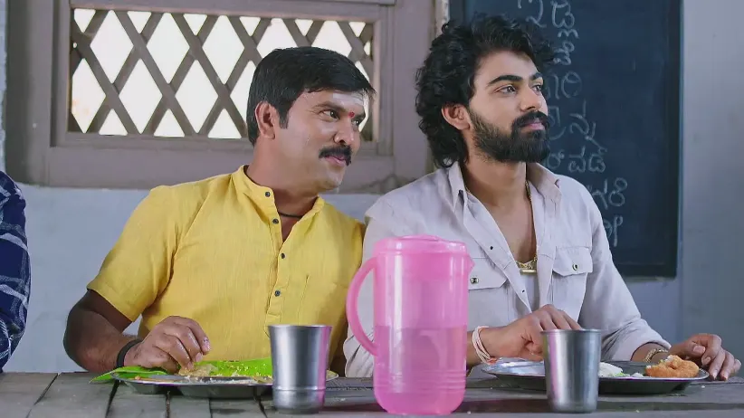 Kanthi Learns Sneha's Opinion of Him