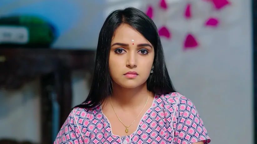 Geetha Lies to Pallavi about Her Ring