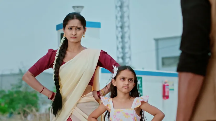 Sharath Becomes the Target of Hitha-Durga's Anger