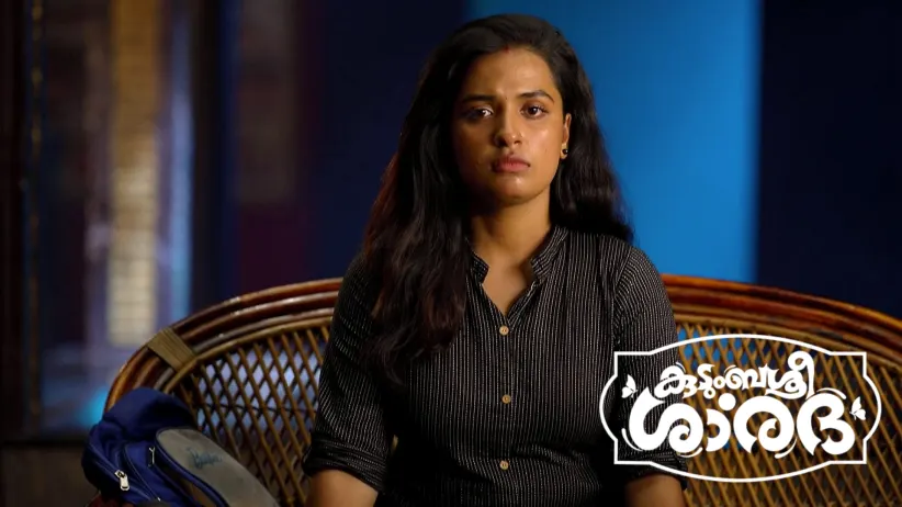 Shalini Shares Her Fears with Sharada