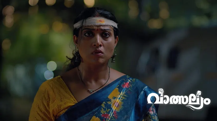 Kripa Diverts Mythili's Attention