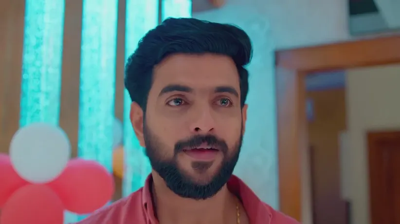 അകലെ - ഏപ്രിൽ 11, 2025 - വെബ്സോഡ്