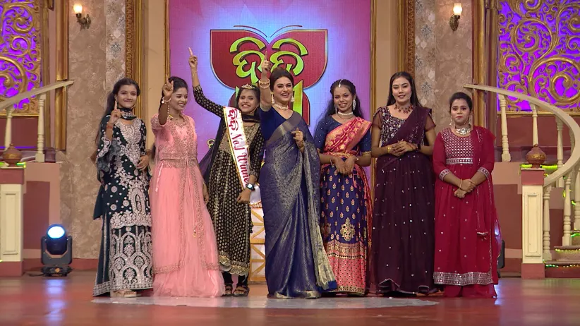 Priyanka Competes with Munmun
