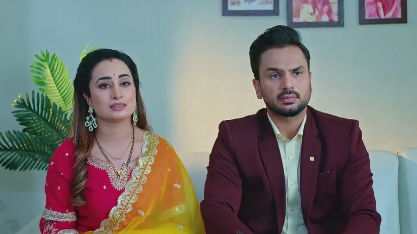 A Man Meets Deepa Secretly