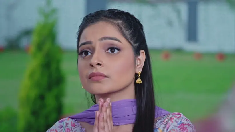 Jasmine Retains Mukesh and Delights Harish