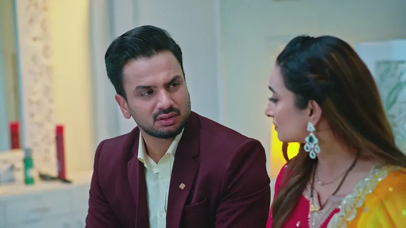 Ridhi Reassures Maira - Nava Mod