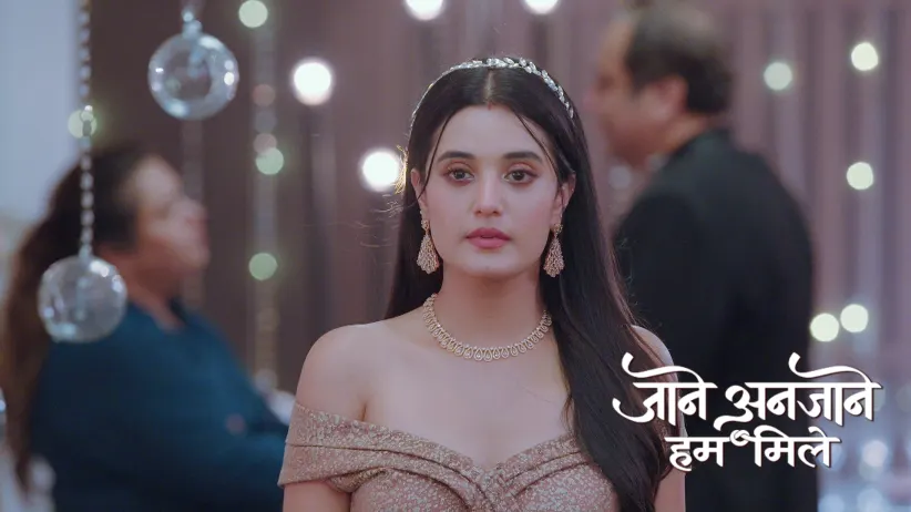 Sharda Organises a Party at Home