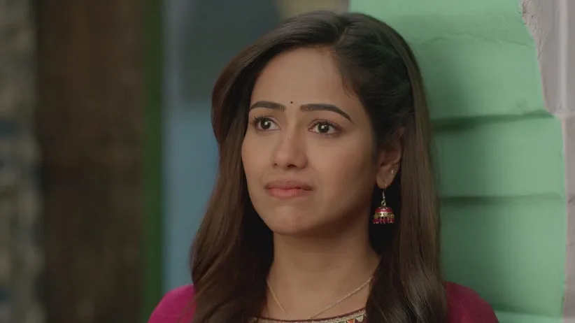 Divya Sacrifices Her Luxury for Avinash - Vasudha
