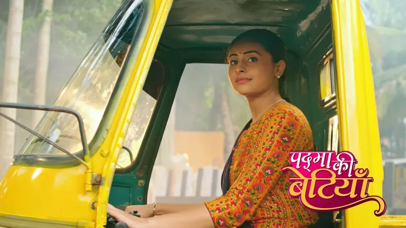 Sneha Protects Her Mother's Honour