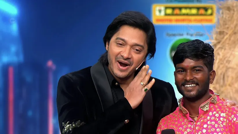 Pawan and Shreyas Enact a Scene from Pushpa - Chal Bhava Cityt