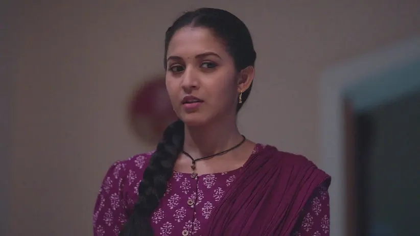 Meera Mimics a Ghost to Entertain Veda - Tula Japnar Aahe
