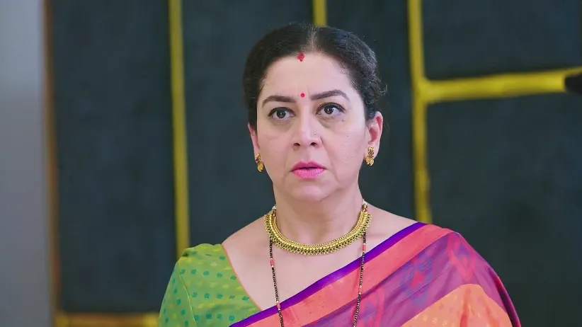 Madhav Tells Tulasi's Suspicions to Sharvari - Shrirasthu Shubhamasthu