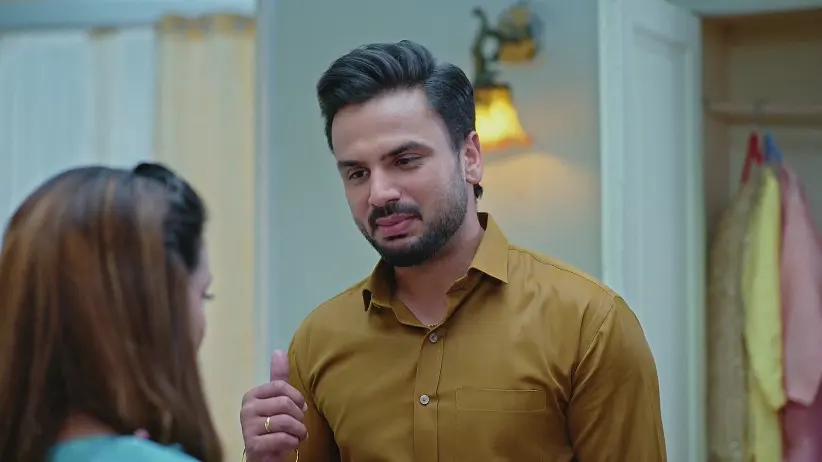 Ridhi Seeks Angad's Help - Nava Mod