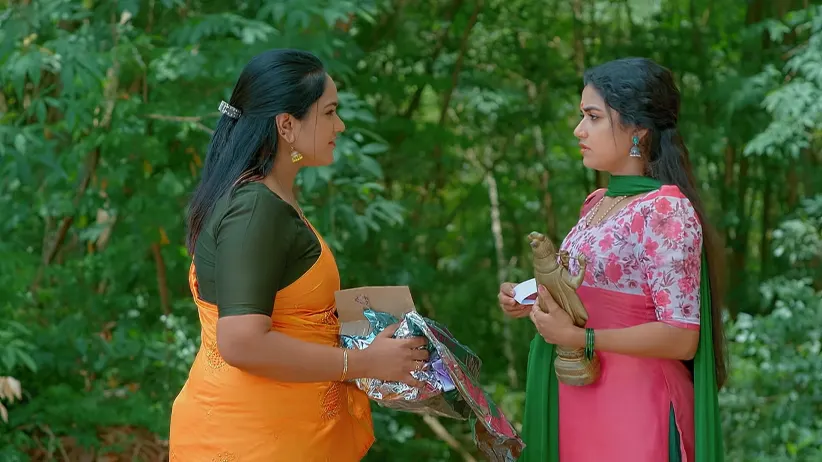 Snehapoorvam Shyama - April 15, 2025 - Episode Spoiler