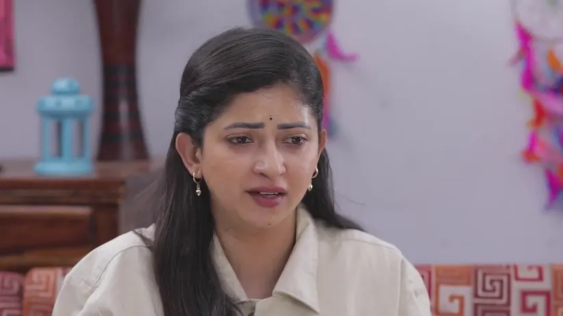 Bharathi Recounts a Horrifying Incident - Idhayam