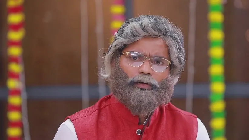 வேலன் மீதான காதலை ரேணுகா வெளிப்படுத்துகிறார் - வள்ளியின் வேலன்
