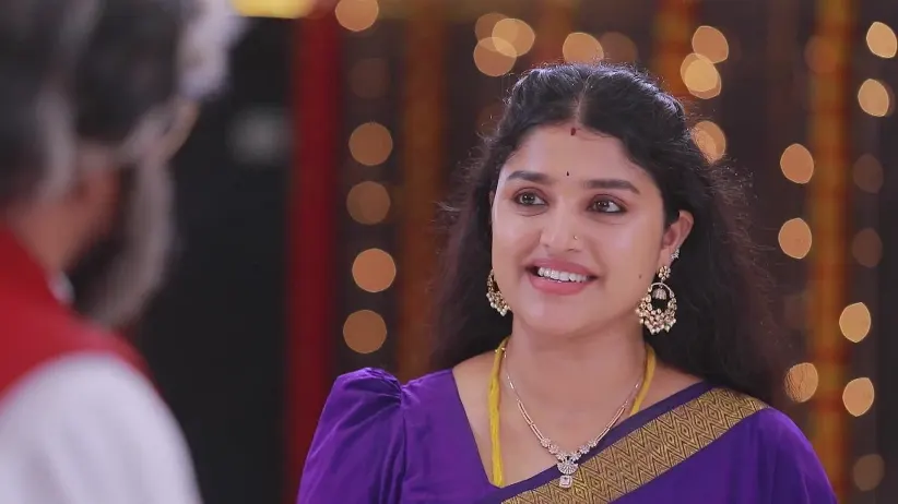 Valli Thanks the Old Man - Valliyin Velan