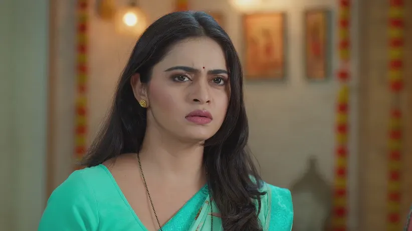 Suhas Searches for Money in Aaji's Room