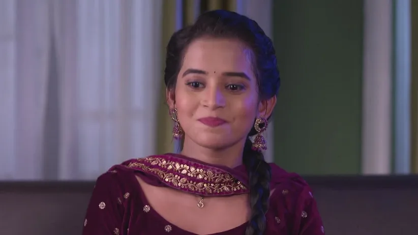 Mani Worries about Abhi - Tu Khara Mun Chaai