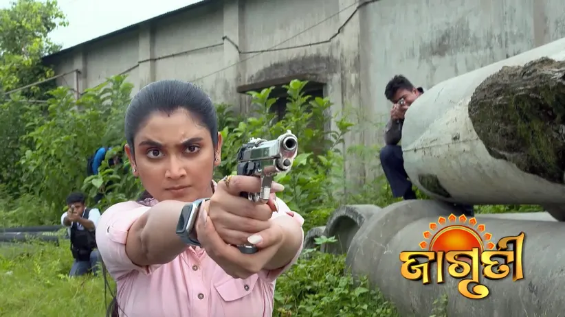 Sadhu Shoots Menon