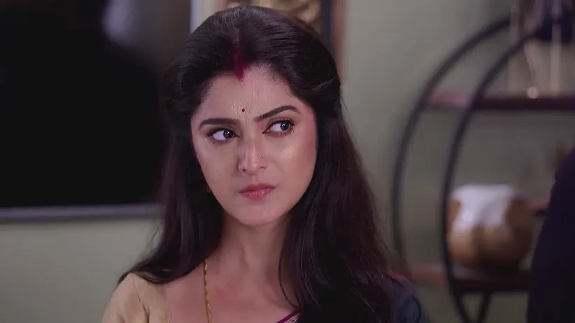 Ananya, Aniket and Shyamoli's Encounter - Kon Gopone Mon Bheseche