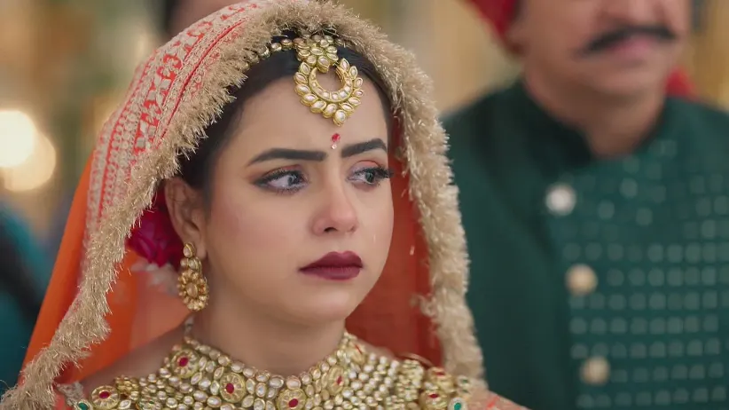 An Agitated Karishma Tells Chandrika Something