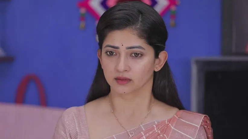 Bharathi Gets Emotional