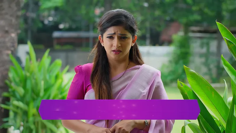 Arundhathi's Spirit Enters Her House - Tere Chehre Se Nazar Nahi Hatati - Promo