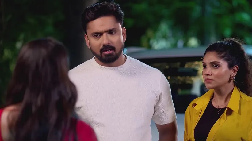 Aarshi and Shakyajit’s Reputations Tied - Tui Amar Hero