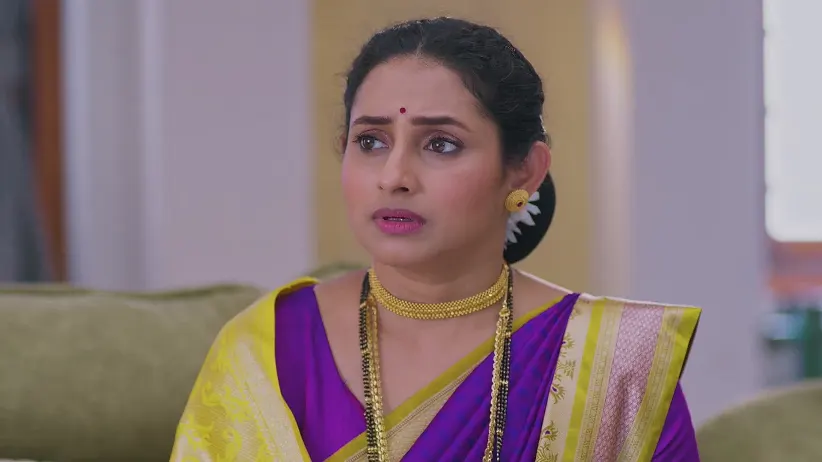 Bhargav Das Swami Guides Neelambari - Lakshmi Niwas