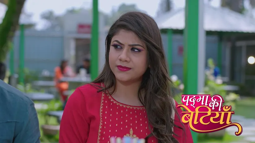 Rajeshwari and Bhagwati Go to Padma's Eatery