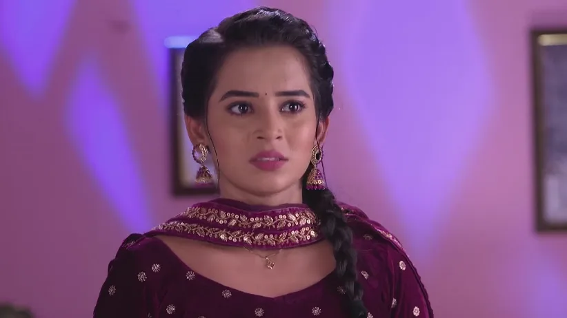 Dhara Worries about Being Exposed