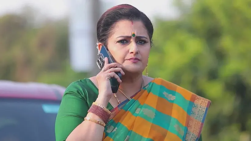 Yakshini's Promise to Mano