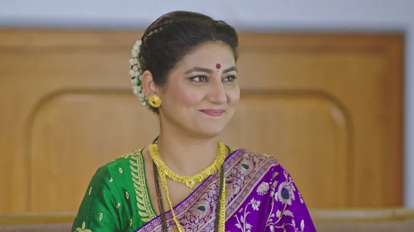 Monica Visits Priya - Paaru