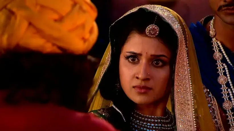 Jodha Spots Jalaluddin