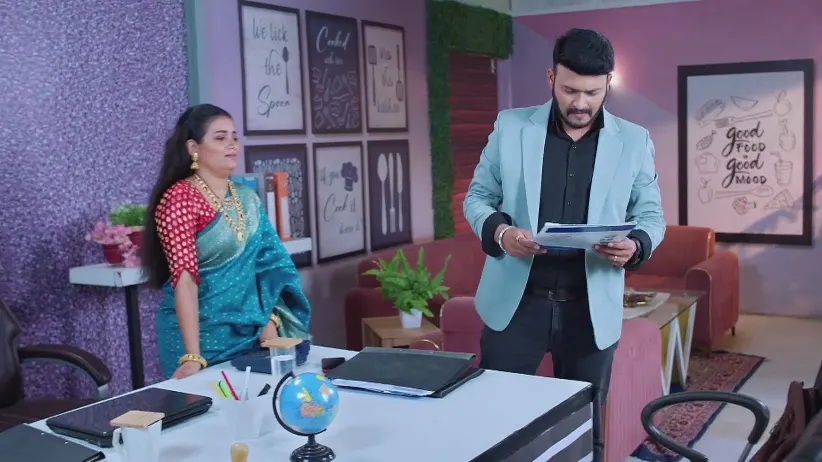 Leela's Medical Reports Delight Durga - Navri Mile Hitlerla