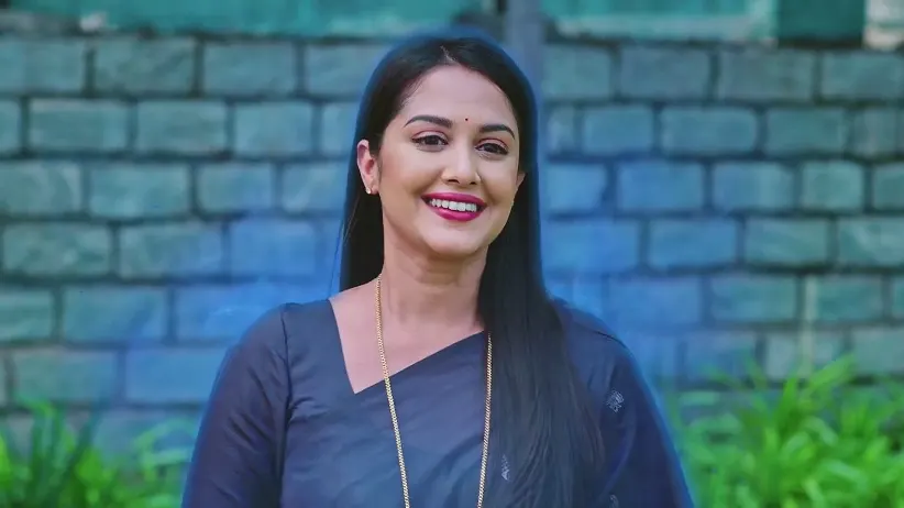 Hitha and Sharath's Bond Makes Damayanti Uneasy