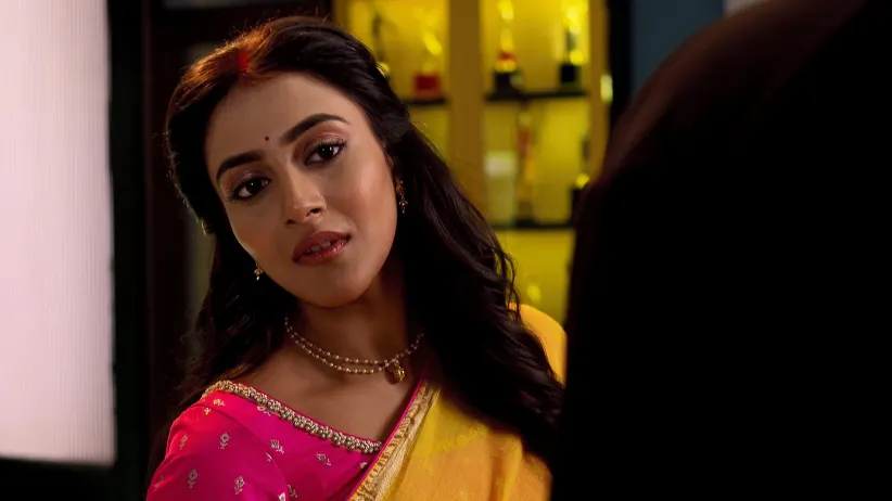 Aarshi Gets Caught while Collecting the Footage - Tui Amar Hero - Promo