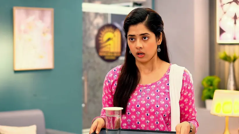 Arya Breaks a Glass out of Anger - Chirodini Tumi Je Amar - Promo