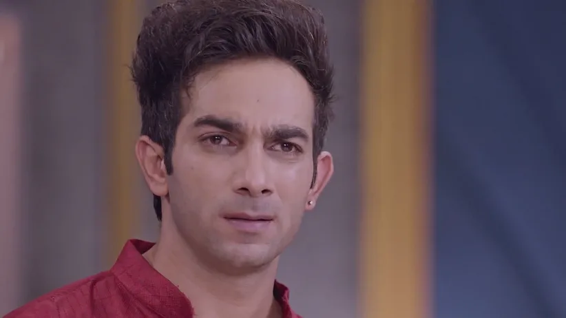 Aayush's Attempt to Speak to Rishi - Bhagya Lakshmi