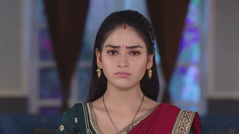 Lakshmi Scolds Richa