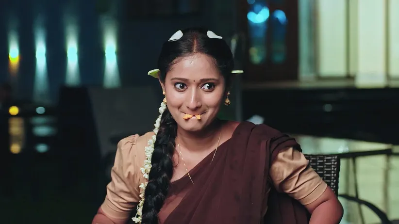 Durga and Hitha Tag Along on Sharath's Date