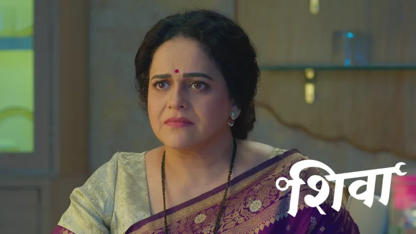 Keerti Decides to Wash Shiva's Feet