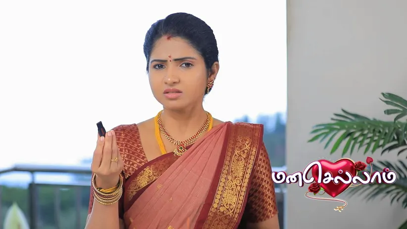 Vanathi Tries to Impress Arul