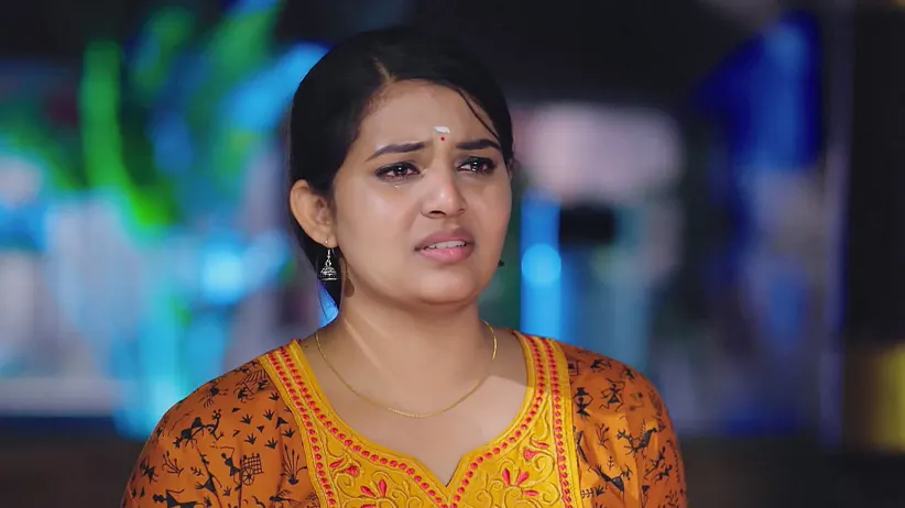 ಫೋನ್ ಒಡೆಯಲು ಪೂರ್ವಿಕಾಗೆ ಆದೇಶಿಸಿದ ಬಾಲಾಜಿ